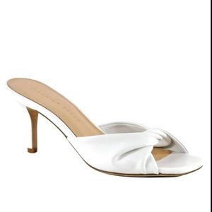 Veronica Beard Melli heel brand new in box!